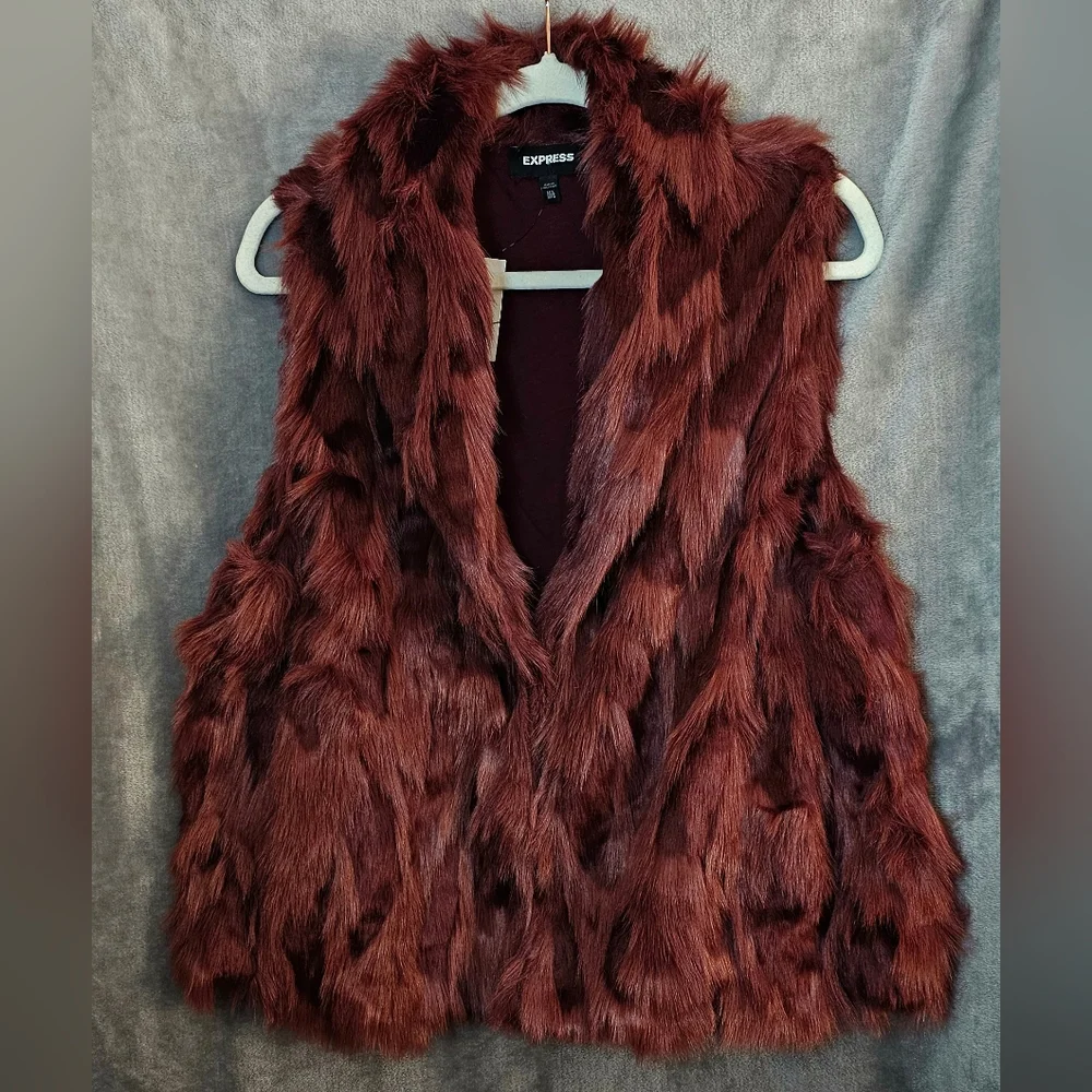 Express Vest - Picture 1 of 7